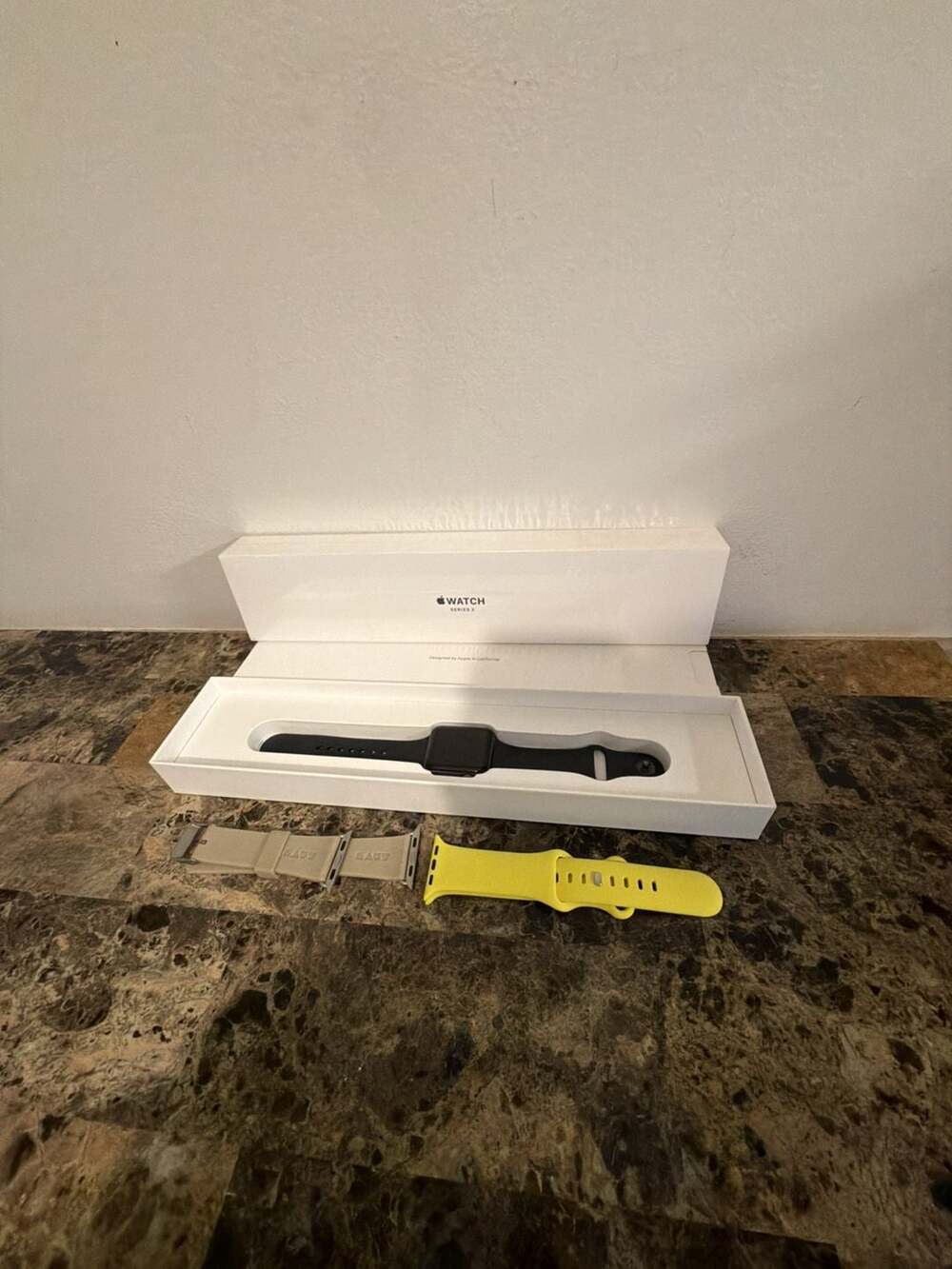Apple Watch Series 3 38mm black Aluminum Black Sport Band